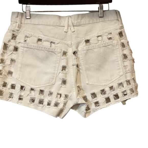Good American High Waist Cream Shorts - Picture 3 of 12
